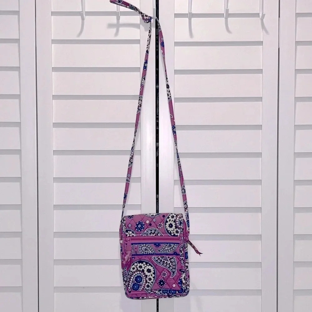 Vera Bradley purse purple white blue floral paisley print crossbody‎ purse